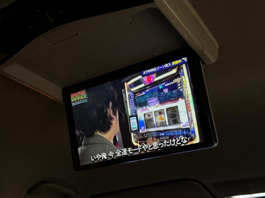 Stepwgn e:HEV EX Black Style - Image 9